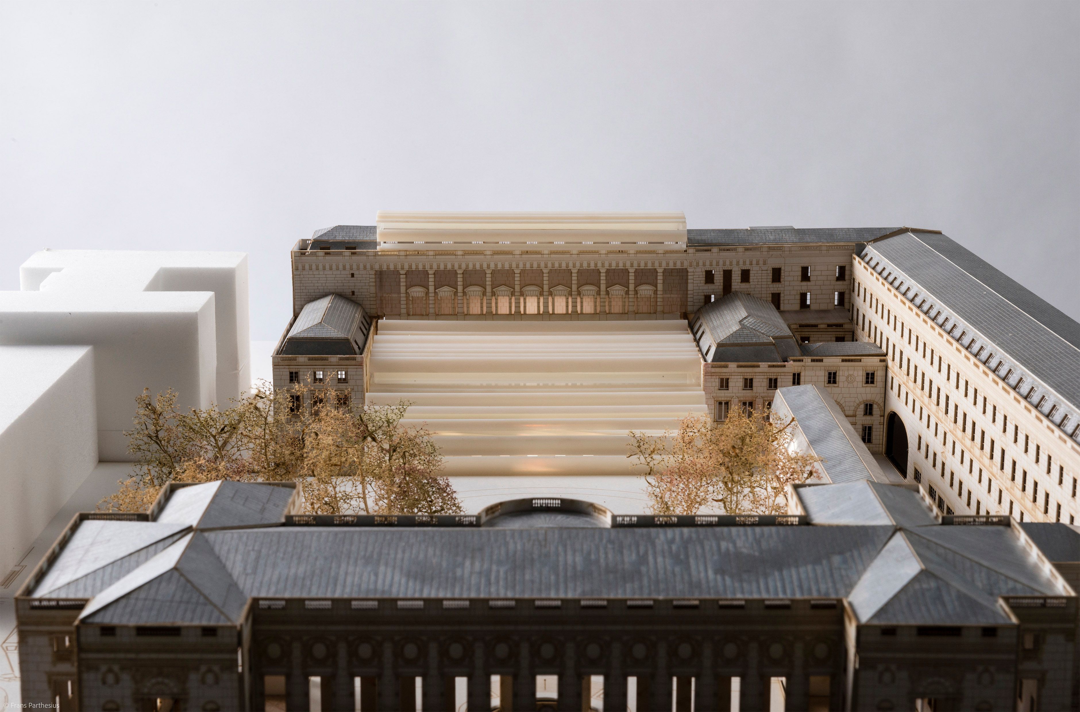 巴黎现代办公室设计大赛佳作-13