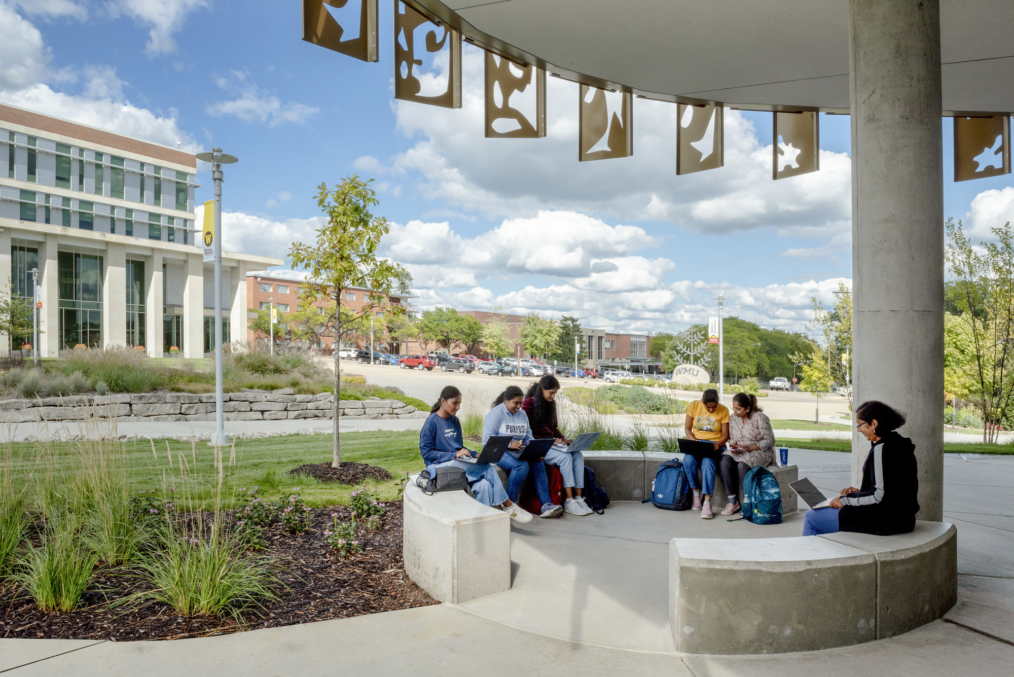 Western Michigan University Student Center / CannonDesign	-51