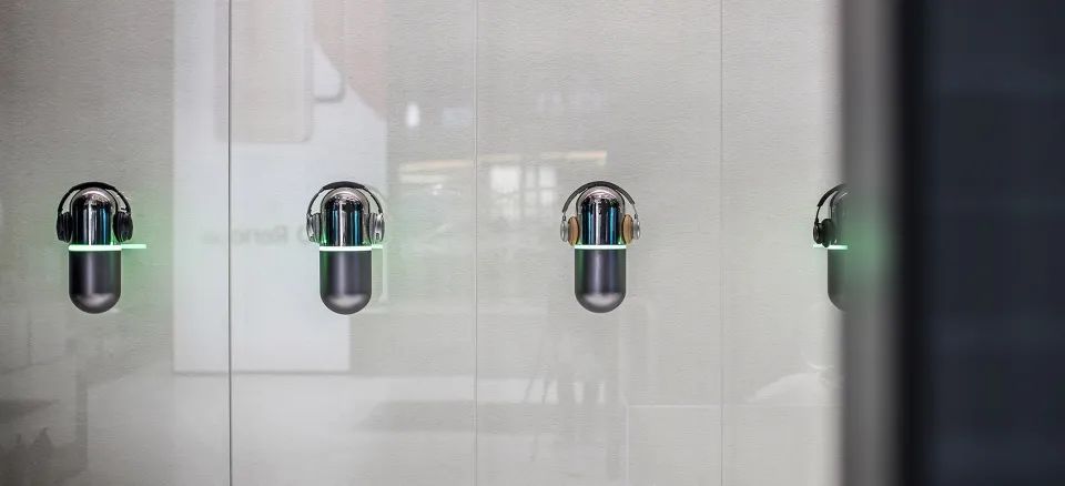 【499期】OPPO最新北京超级旗舰店设计，6块超级大屏创造独特视角-43