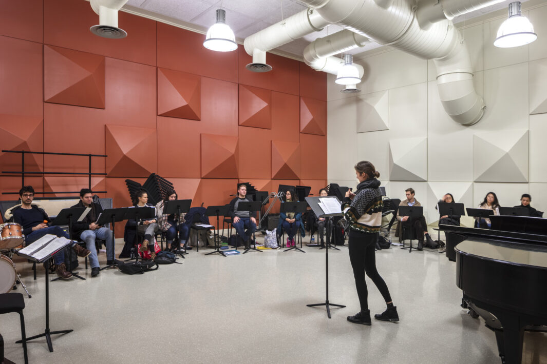 Brooklyn College Leonard and Claire Tow Center for the Performing Arts - Perkins Eastman-6