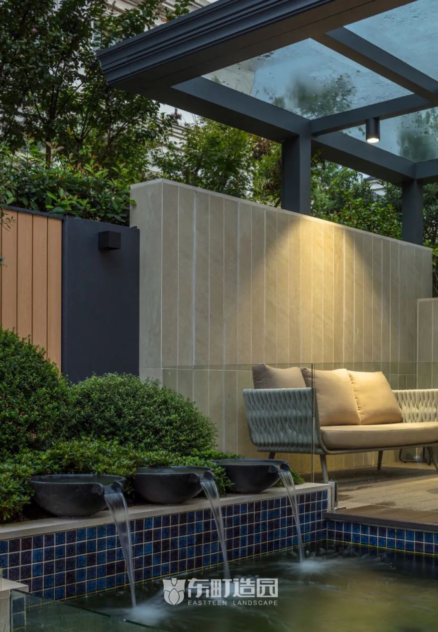 80㎡现代简约庭院,水景与夜景的完美融合-33