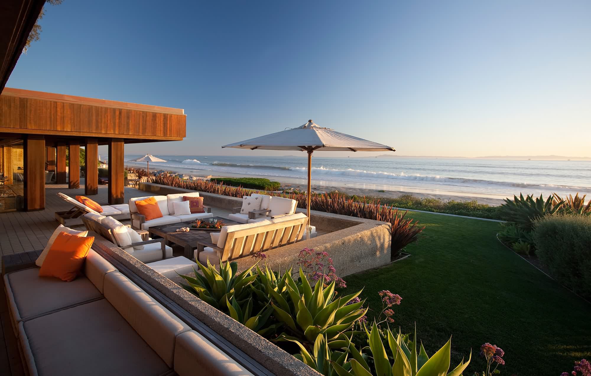 加州海岸别墅景观设计 | 模糊室内外界限,打造绿色生态空间-11