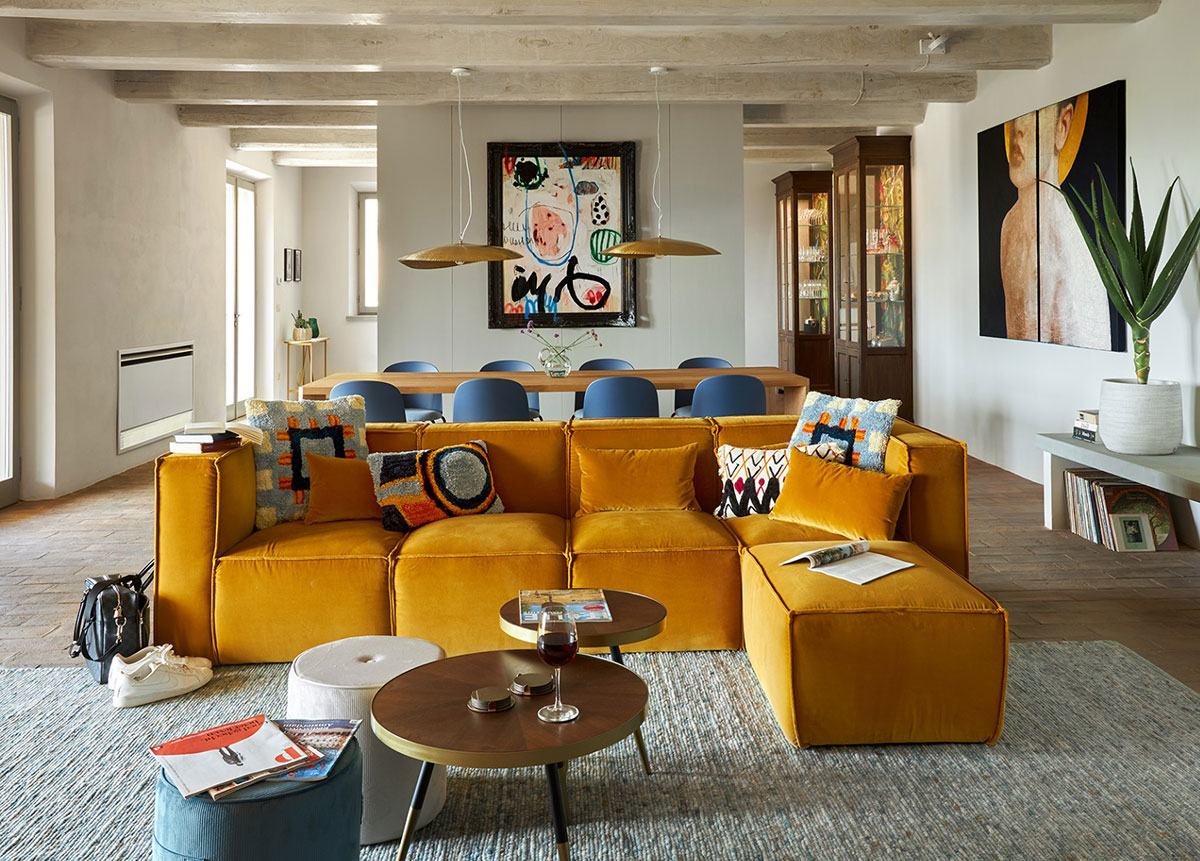 色彩斑斓的古老石制别墅 | 传统与现代的完美融合-1