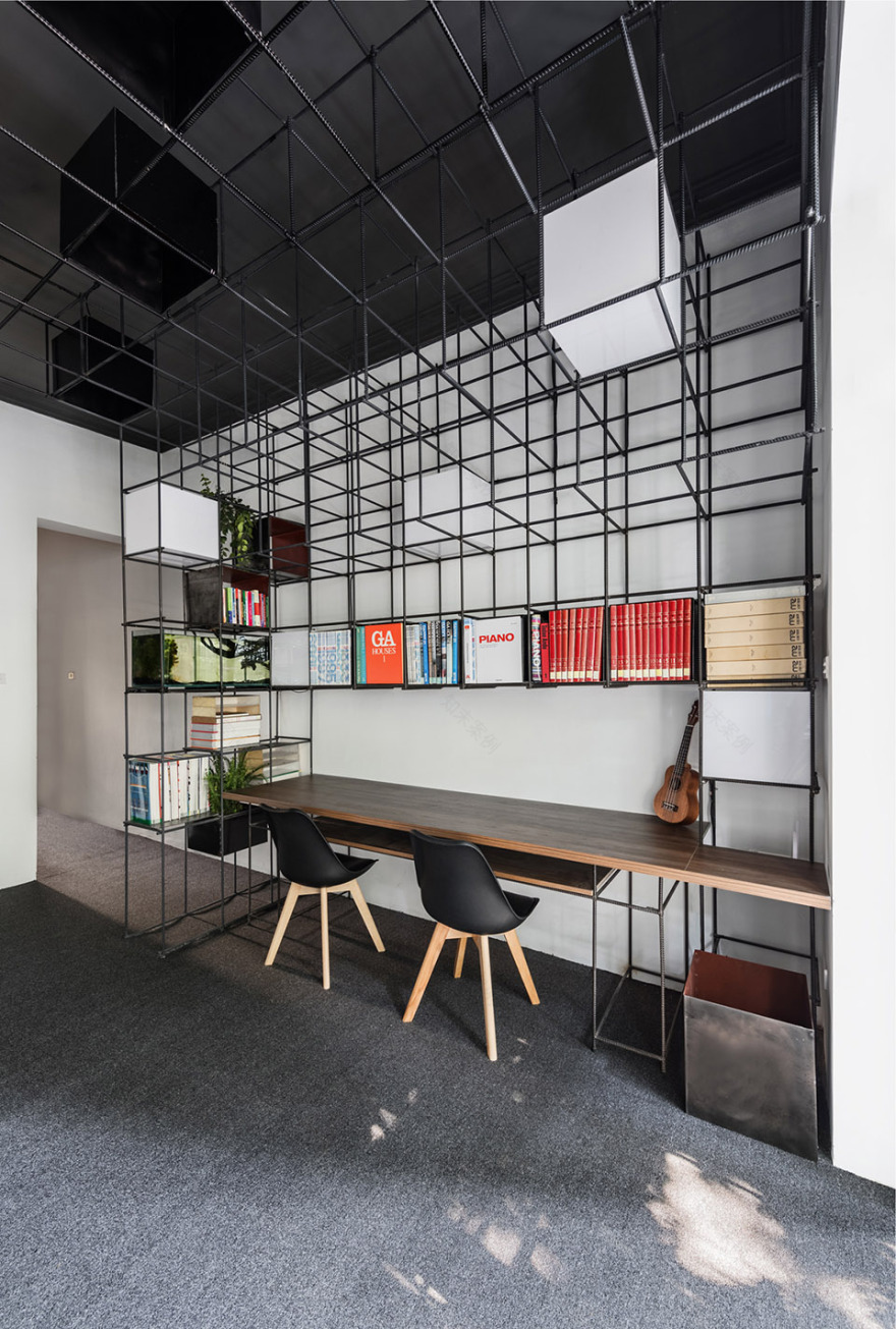 Wake space up! 城市生态阳台,越南 / Farming Architects-47