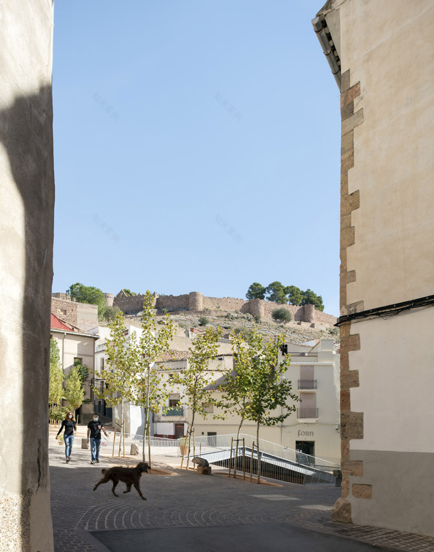 犹太教堂广场改造丨西班牙-11