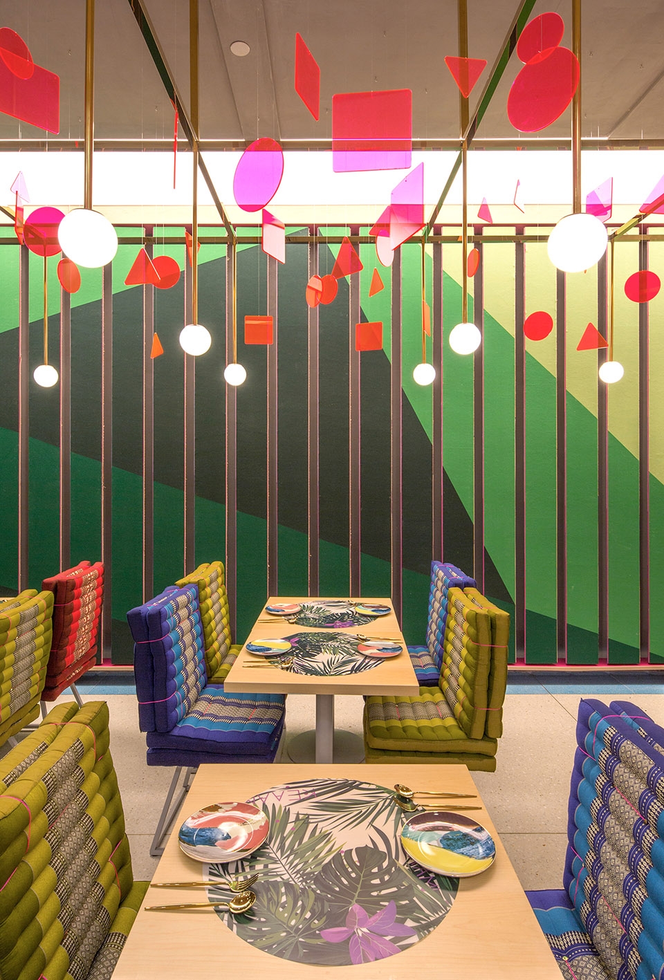 北京 KEAAMI 餐厅，现代泰国风情的色彩盛宴-23