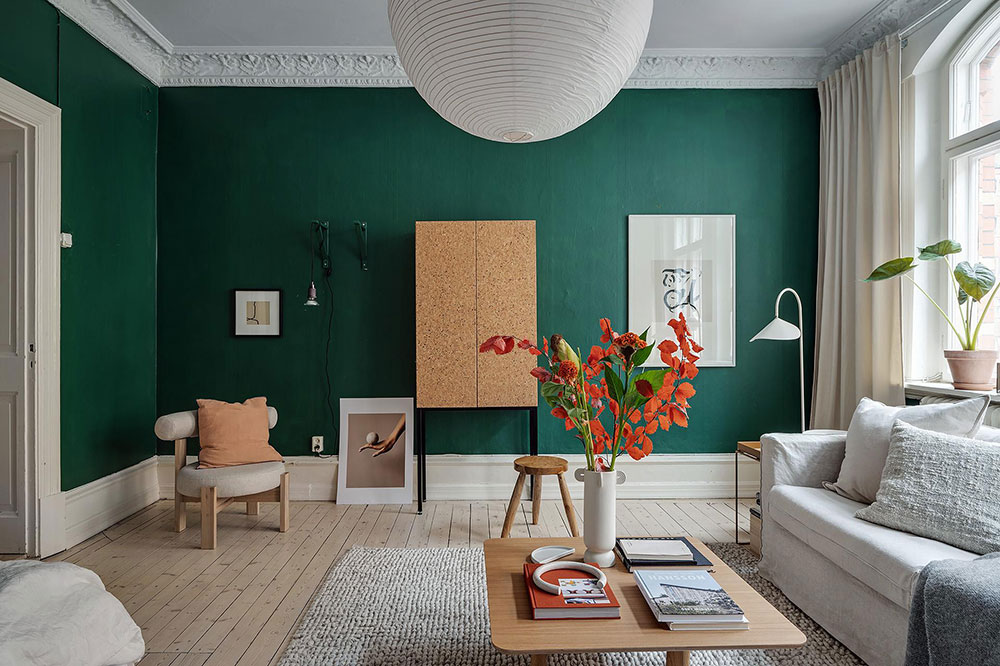哥德堡 47㎡小公寓 | 绿色墙壁搭配高天花板，视觉冲击力十足-4