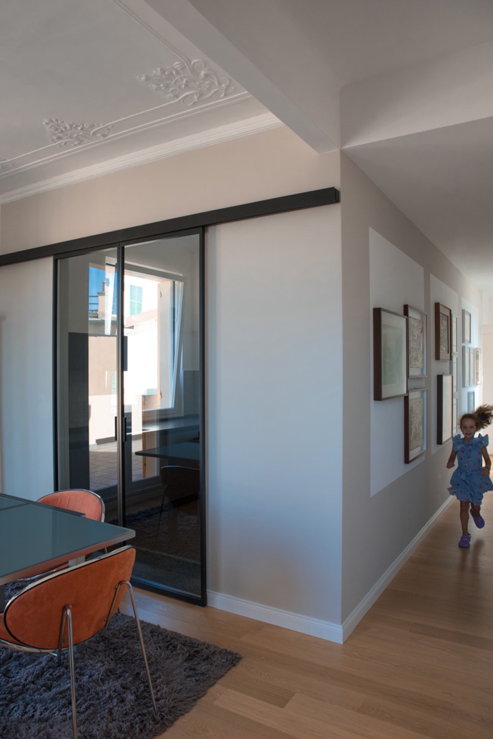 简约经典,连接内外的 900 平米公寓设计-24