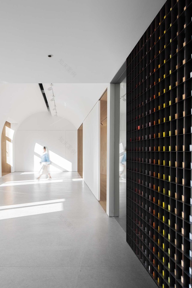 弧形天花板绘图工作室-30