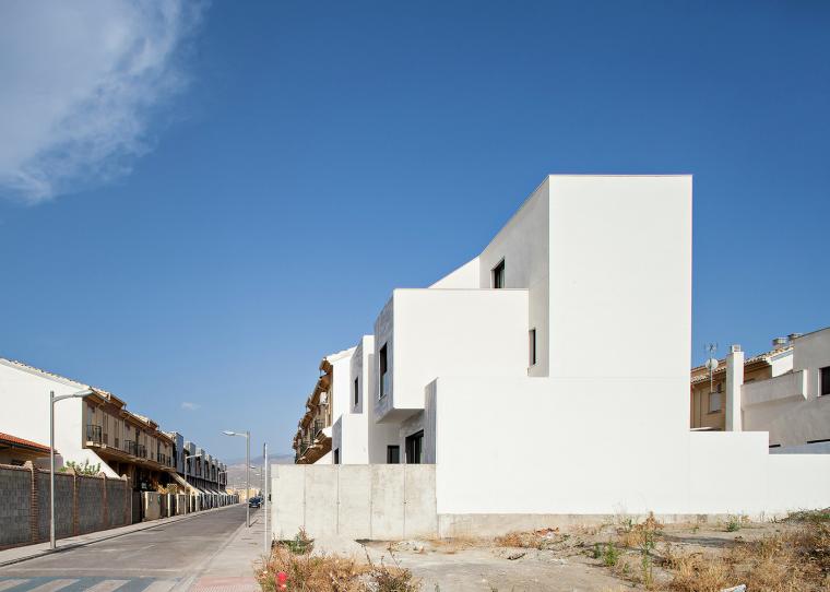 西班牙 A&N 别墅 | 空间与光的游戏-15