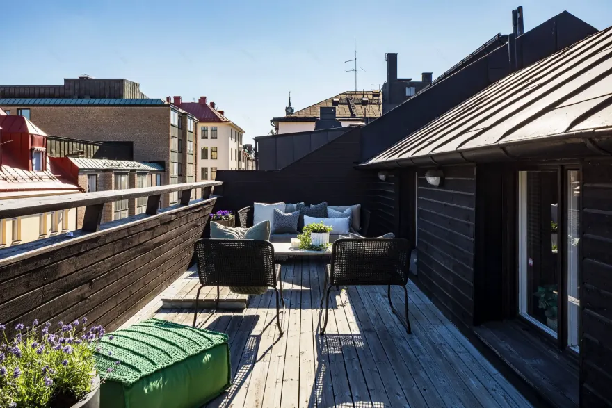 瑞典顶层复式公寓 | 露天阳台,60 年代设计风潮-16