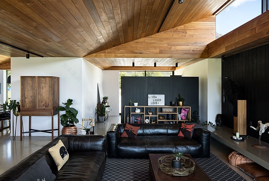 Sawtooth House Overlooking the Shotover River, New Zealand-19