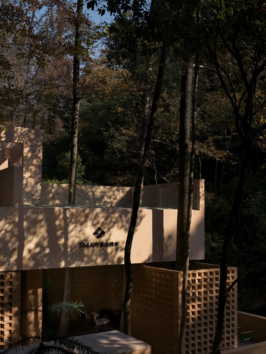 春山秋水咖啡厅丨中国上饶丨蜚声设计-7