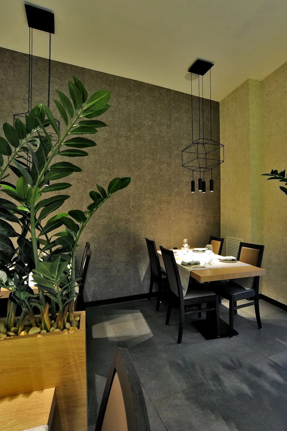 绿意盎然的意式寿司店丨意大利丨Elisabetta Puviani-16