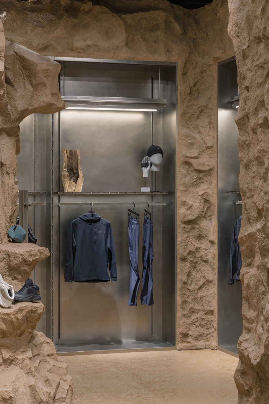 ARC'TERYX太古里成都概念店丨中国成都-20