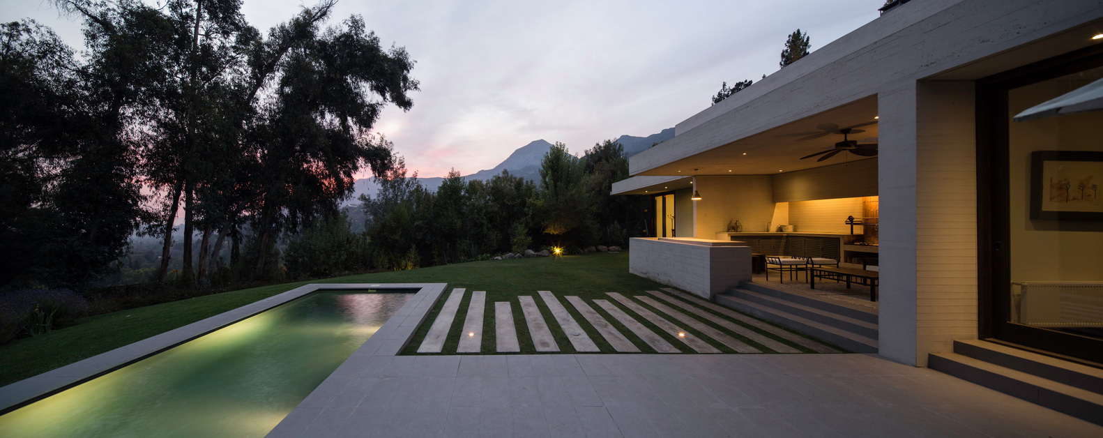 智利森林中的光影之家-28