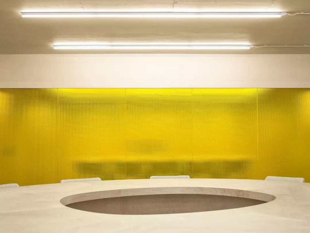 Halleroed | 雕塑艺术与自然材料的完美融合-41