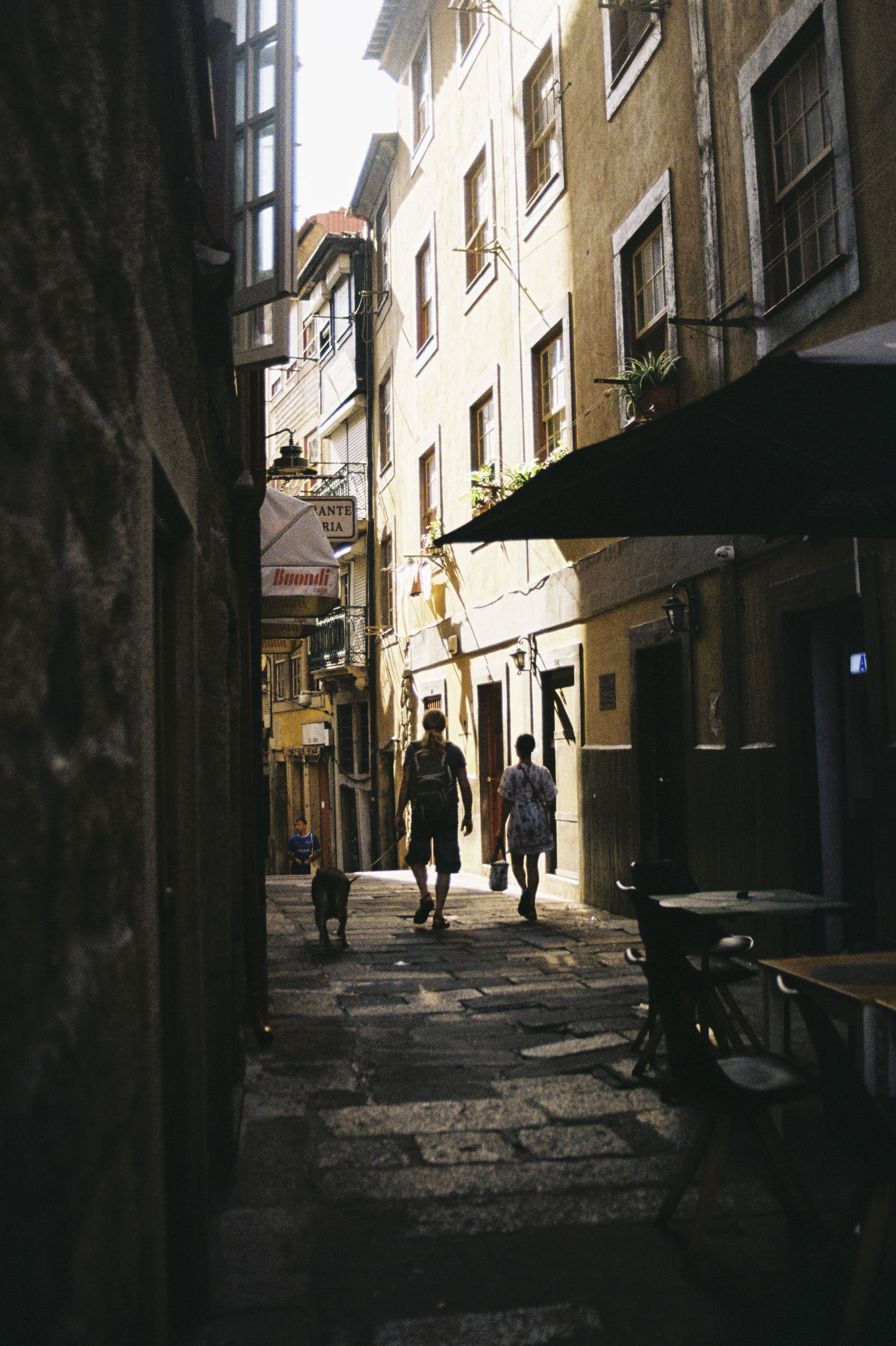 STREET PHOTOGRAPHY 11 / PORTO-34