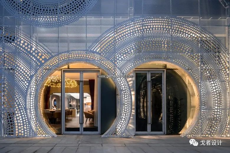 梦幻儿童咖啡馆 | 铝板编织涟漪,灯火森林,金城堡舞台-40