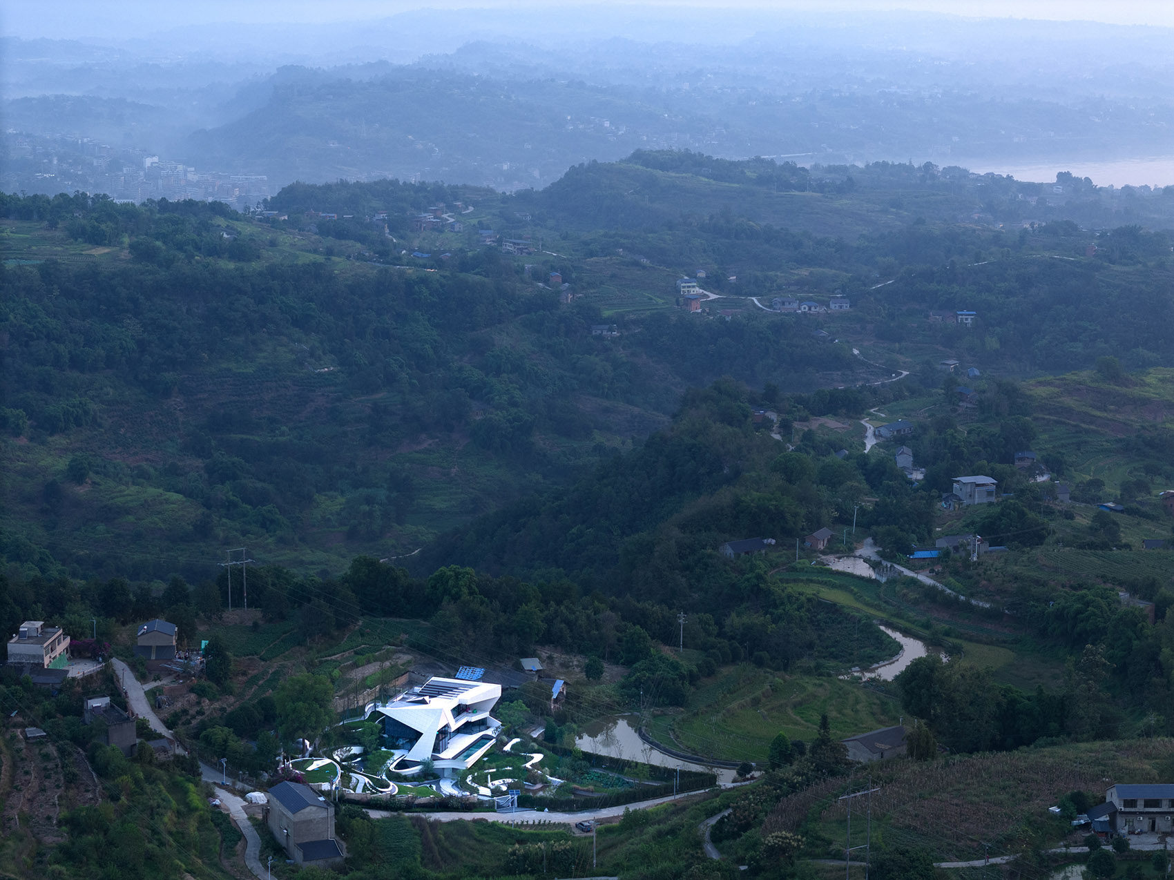 折给故乡的千纸鹤·乡村住宅丨中国重庆丨冠著原造建筑科技（重庆）有限公司-9