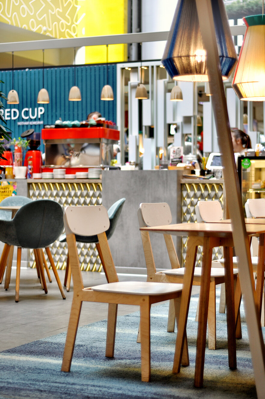 Redcugiper(俄罗斯 Red Cup 连锁咖啡店室内设计)-21