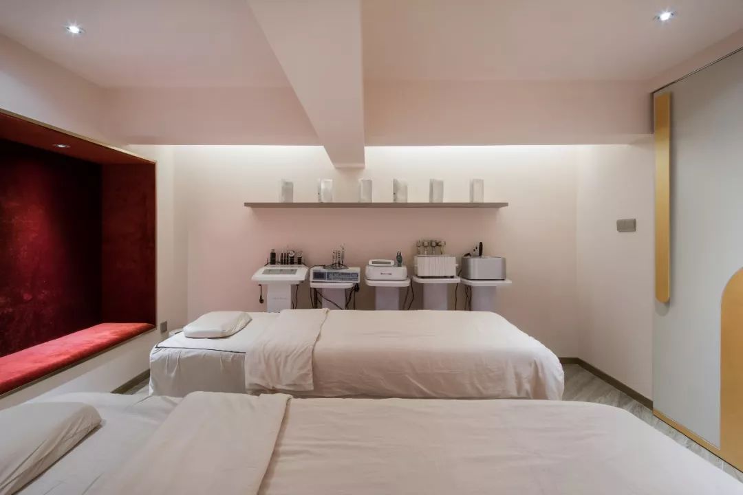 现代简约，展现品牌魅力——月几美学中心设计-57