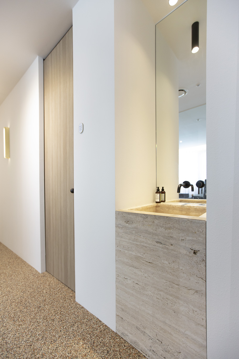 韩国知名设计师打造 50 平米白色木色调高品质室内设计-13