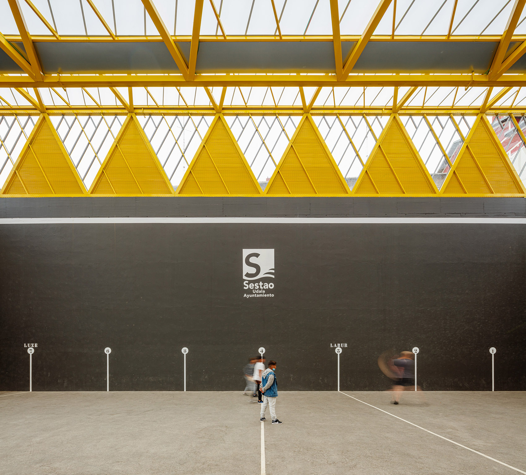 西班牙塞斯陶索尔广场丨ELE ARKITEKTURA + TARTE-20