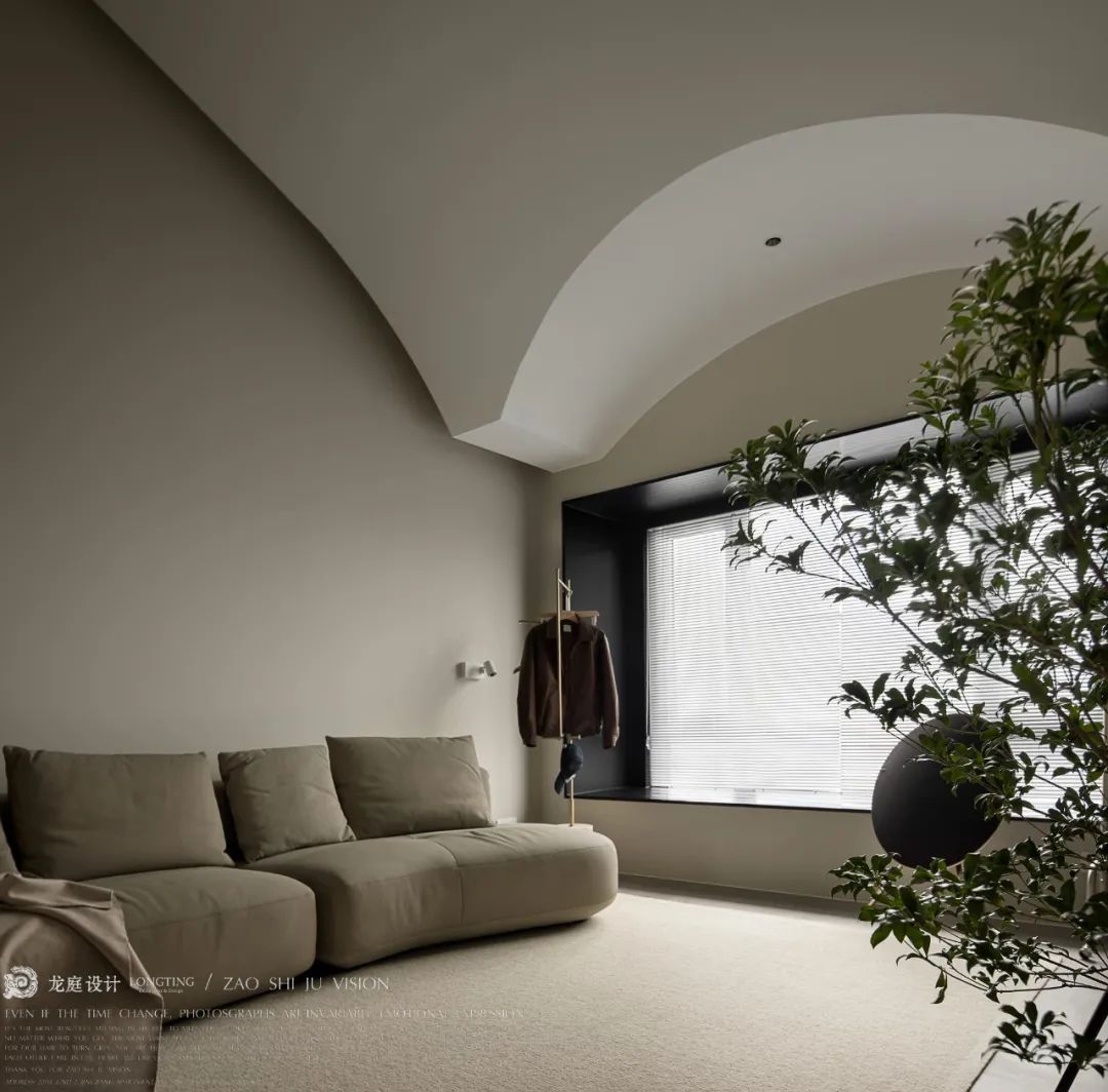 《玫瑰少年》· 暗调现代极简风的优雅质朴丨中国湖州丨湖州圣都装饰-17