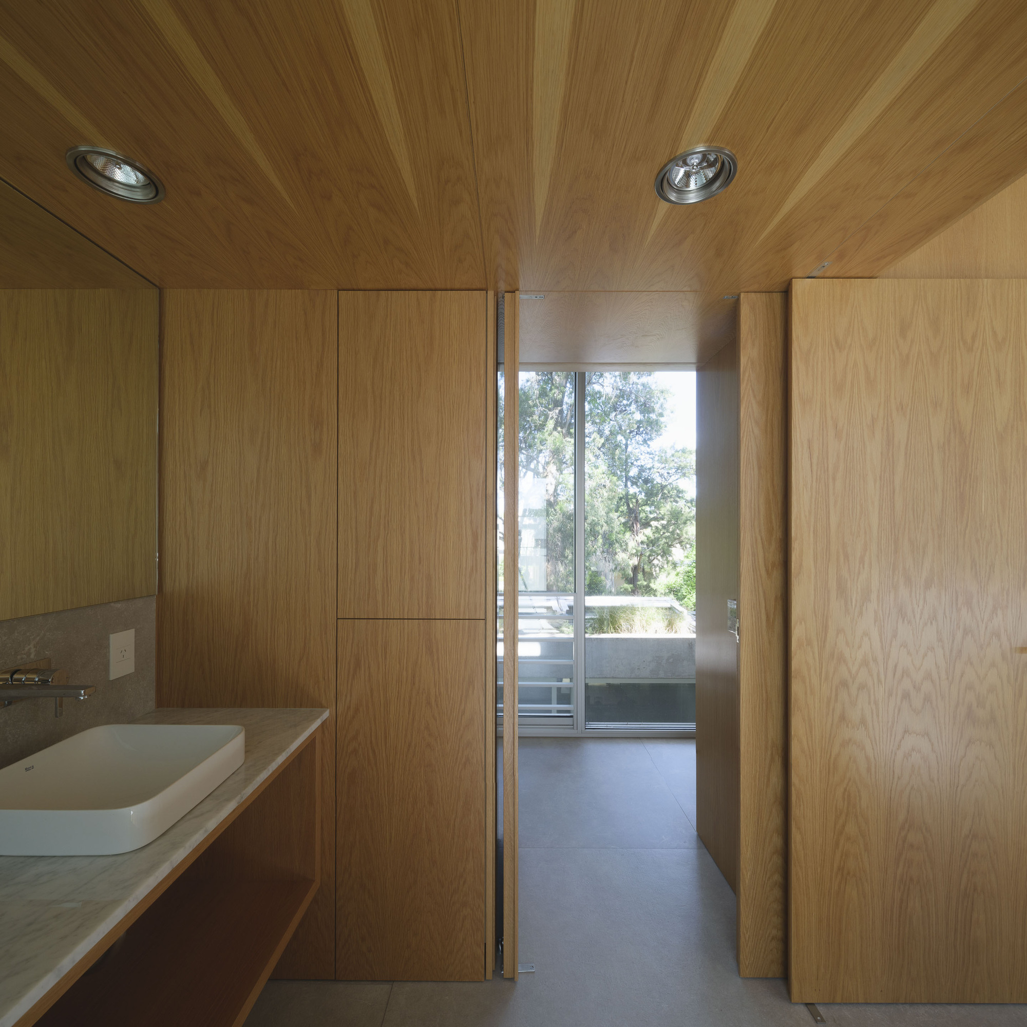 尤加利树屋；桉树屋 （备注：Eucalyptus常见释义为尤加利树、桉树，这里根据House推测可能是与树相关的屋子，若有具体语境，可更精准翻译 ） 丨阿根廷布宜诺斯艾利斯丨Julia Yako,Laura Marino-26