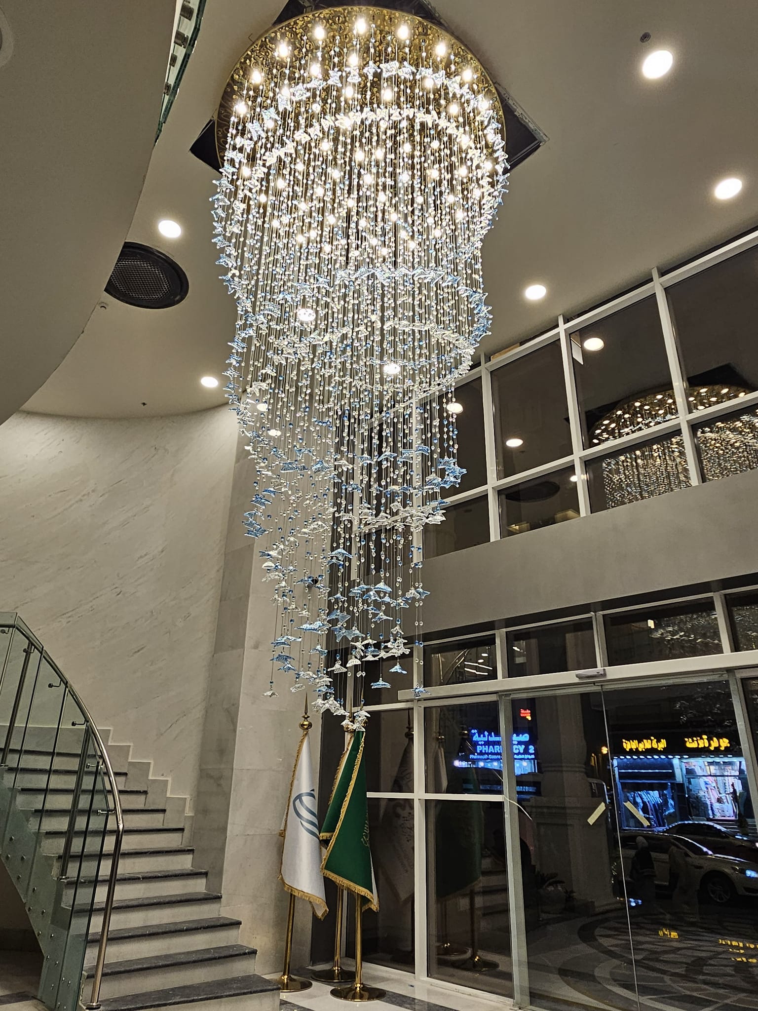 Chromatic Threads An Experimental Glass-Wire Chandelier-6