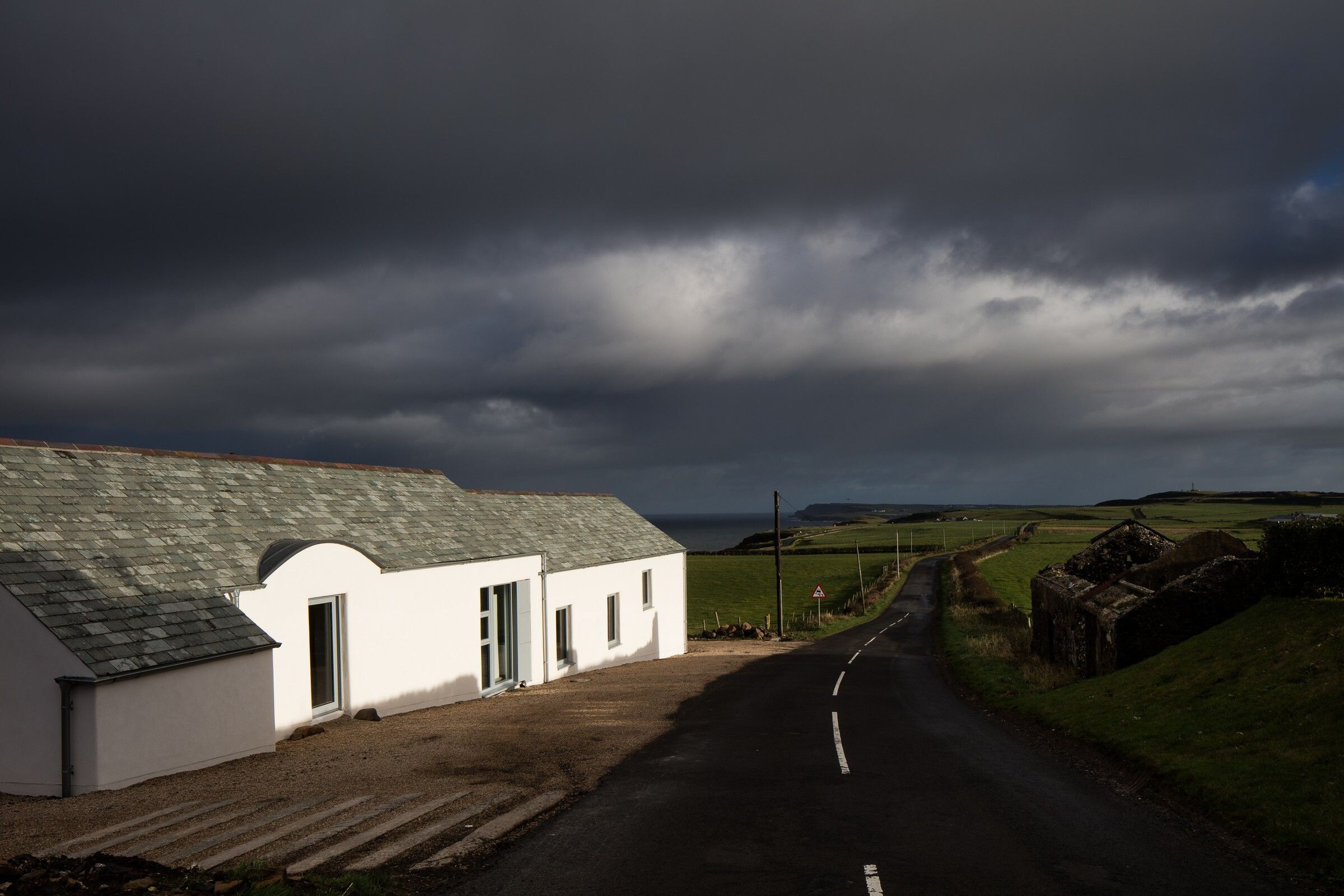 英国北爱尔兰海岸线上的“铁匠之家”-20