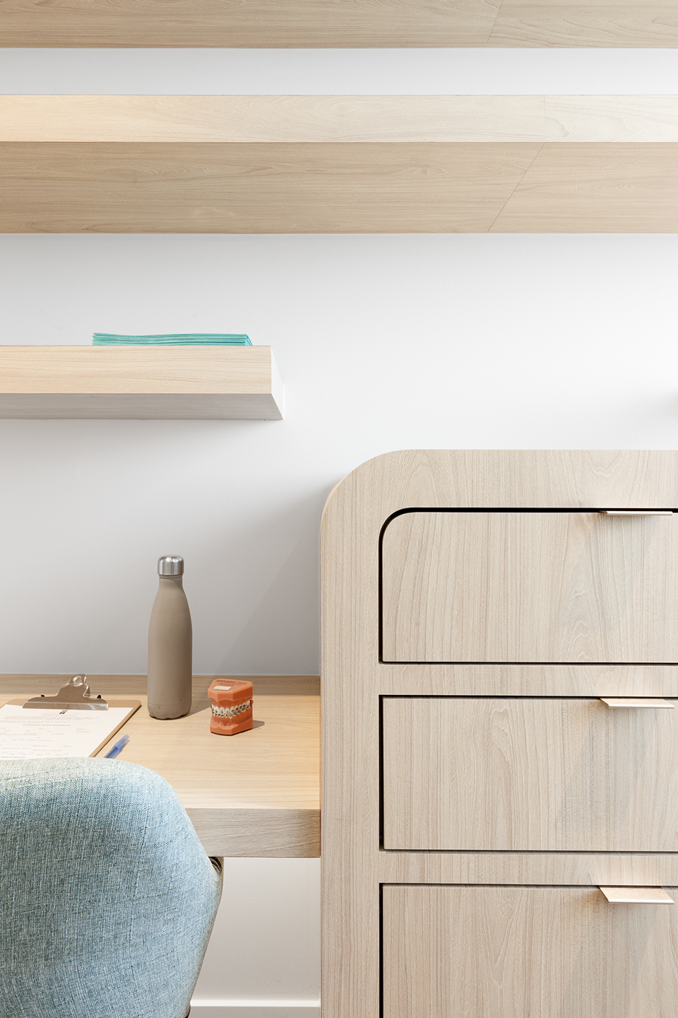 Go Orthodontistes牙科诊所，加拿大 / Natasha Thorpe Design-29