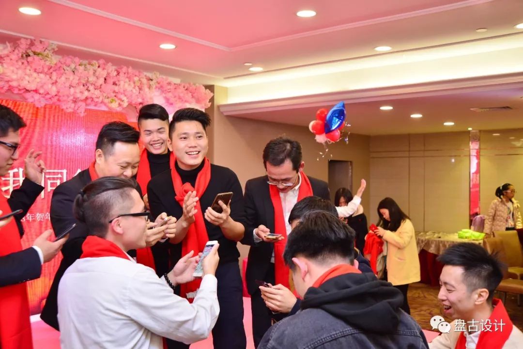 盘古空间 2018 贺年晚会精彩纷呈,室内设计打造温暖氛围-99