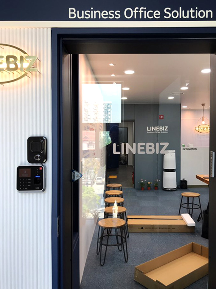 简约 95 平共享办公空间设计-12