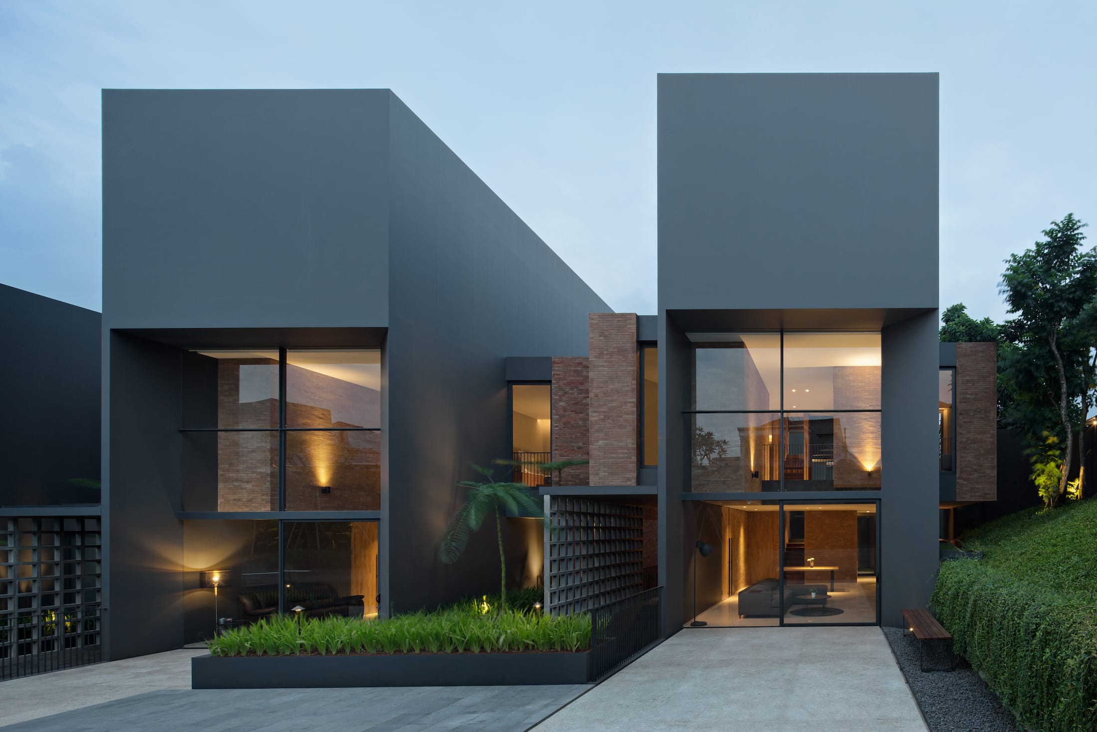 印度尼西亚现代共享住宅 · Kramat Jati House丨PT. Studio Air Putih-8