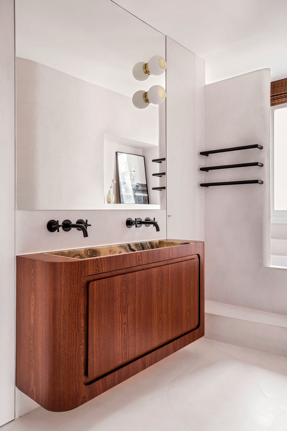 巴黎优雅公寓的粉色大胆设计-12