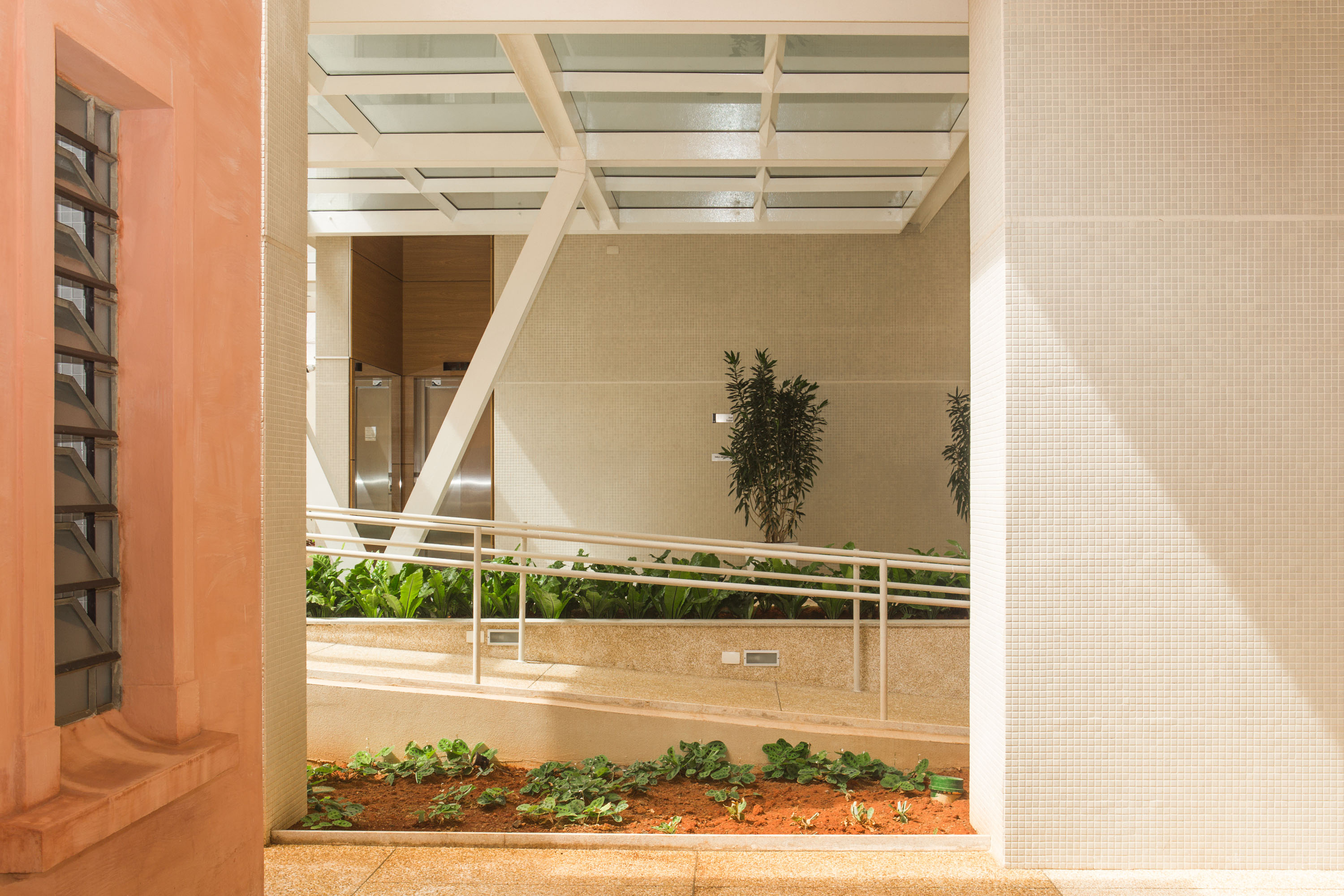 Gabriel dos Santos 大楼丨MDAD-22