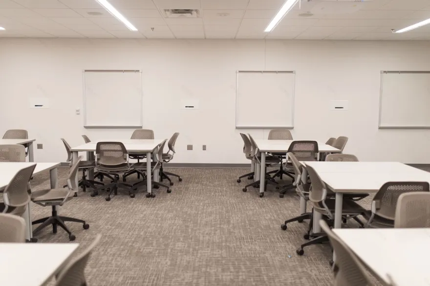 美国北爱荷华大学辛德勒教育中心室内设计丨美国爱荷华丨卡罗尔·克里斯托弗-19