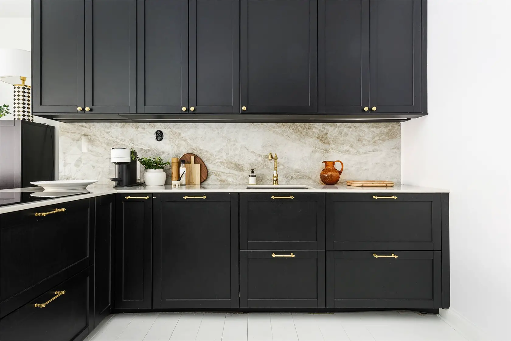 "斯德哥尔摩独特拱窗现代公寓设计"-9