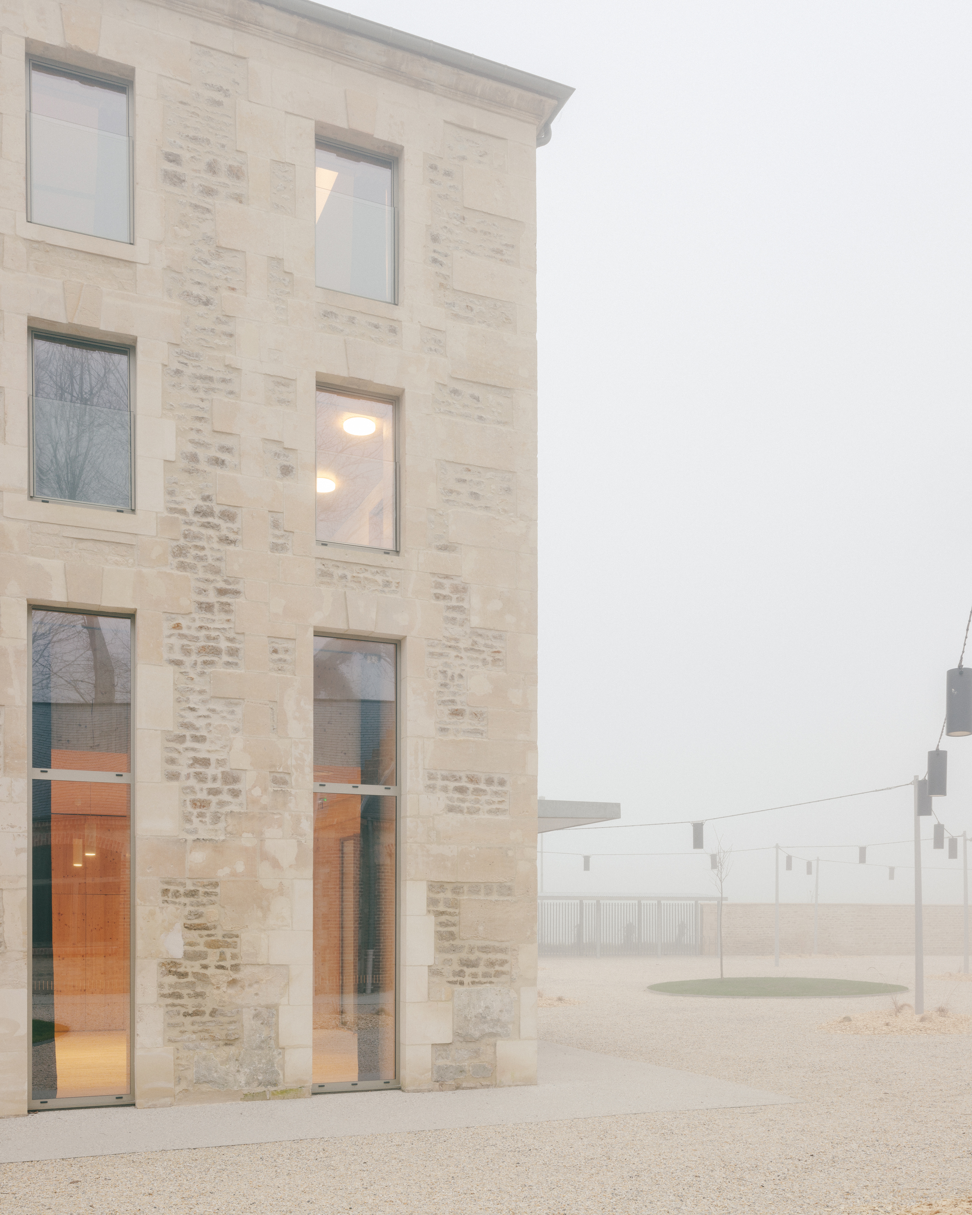 Rotation Workshops 多功能厅和协会大楼丨法国丨ACAU Architects-28