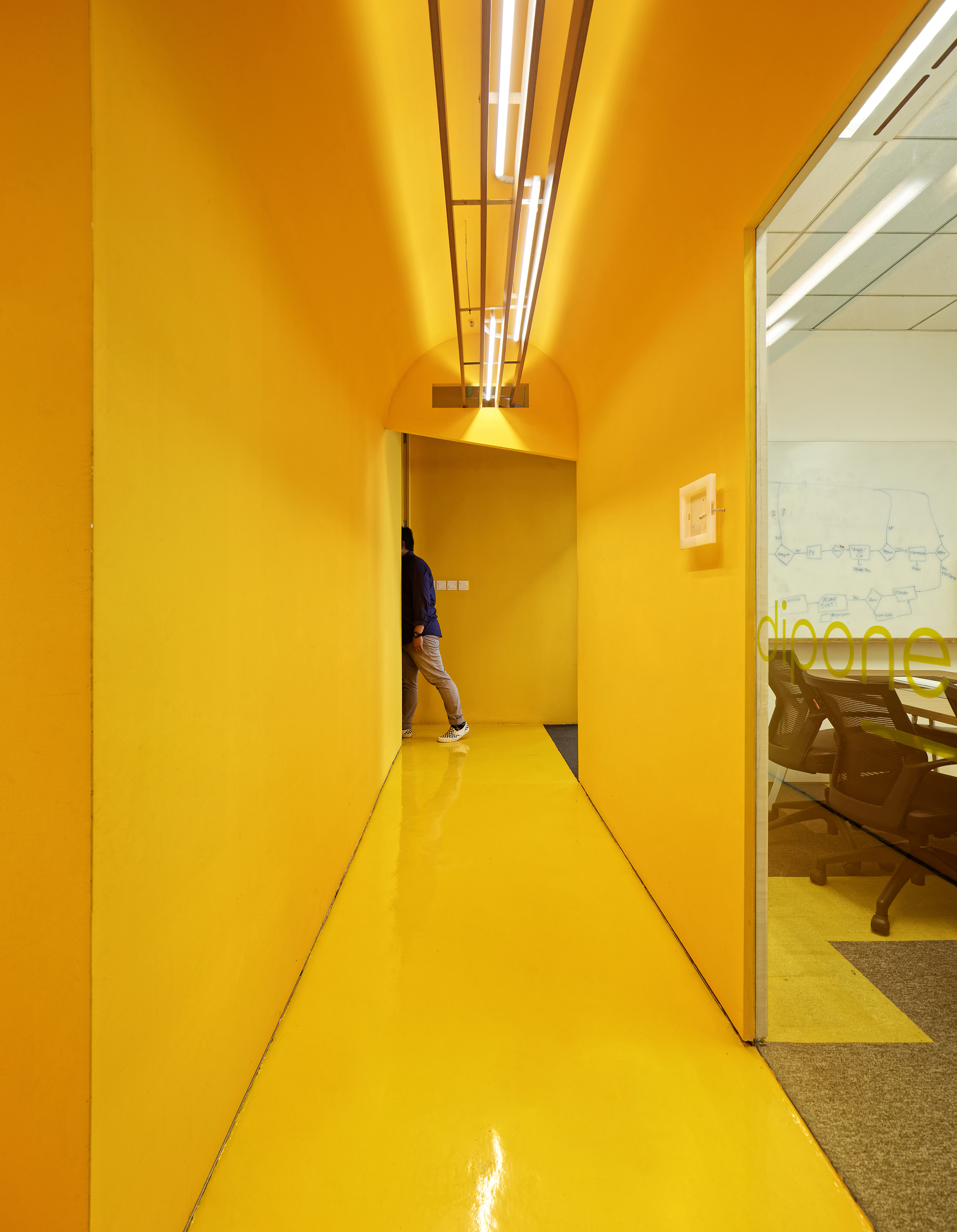 Finole · DELUTION · 金融公司办公室的活力设计-26