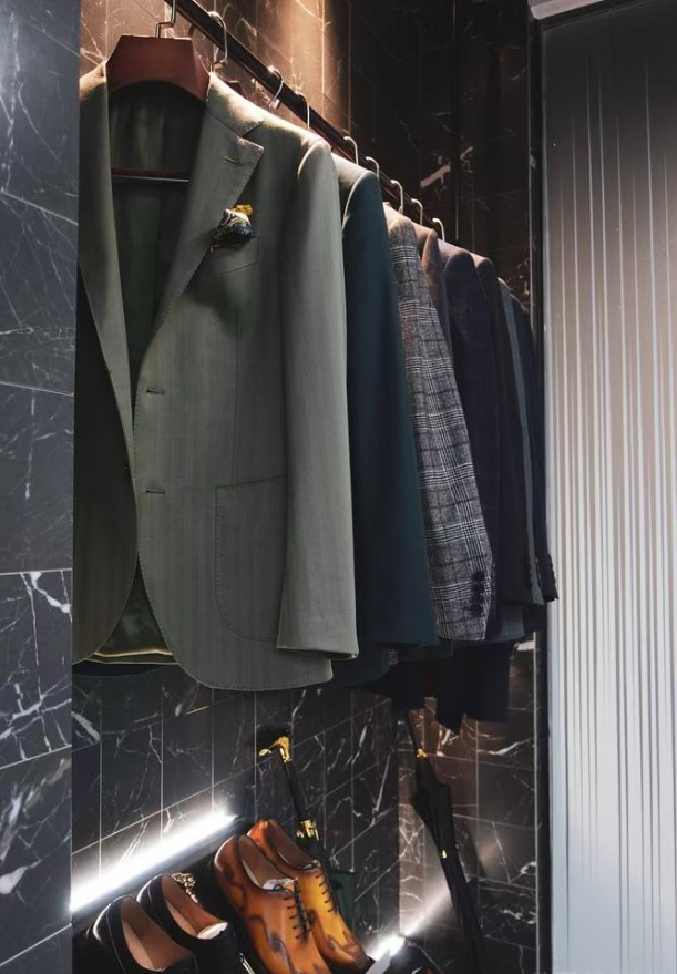 激情优雅现代 · 打造 Nicolas Cage 式的车库空间丨西安锐格惟辰装饰工程有限公司-35