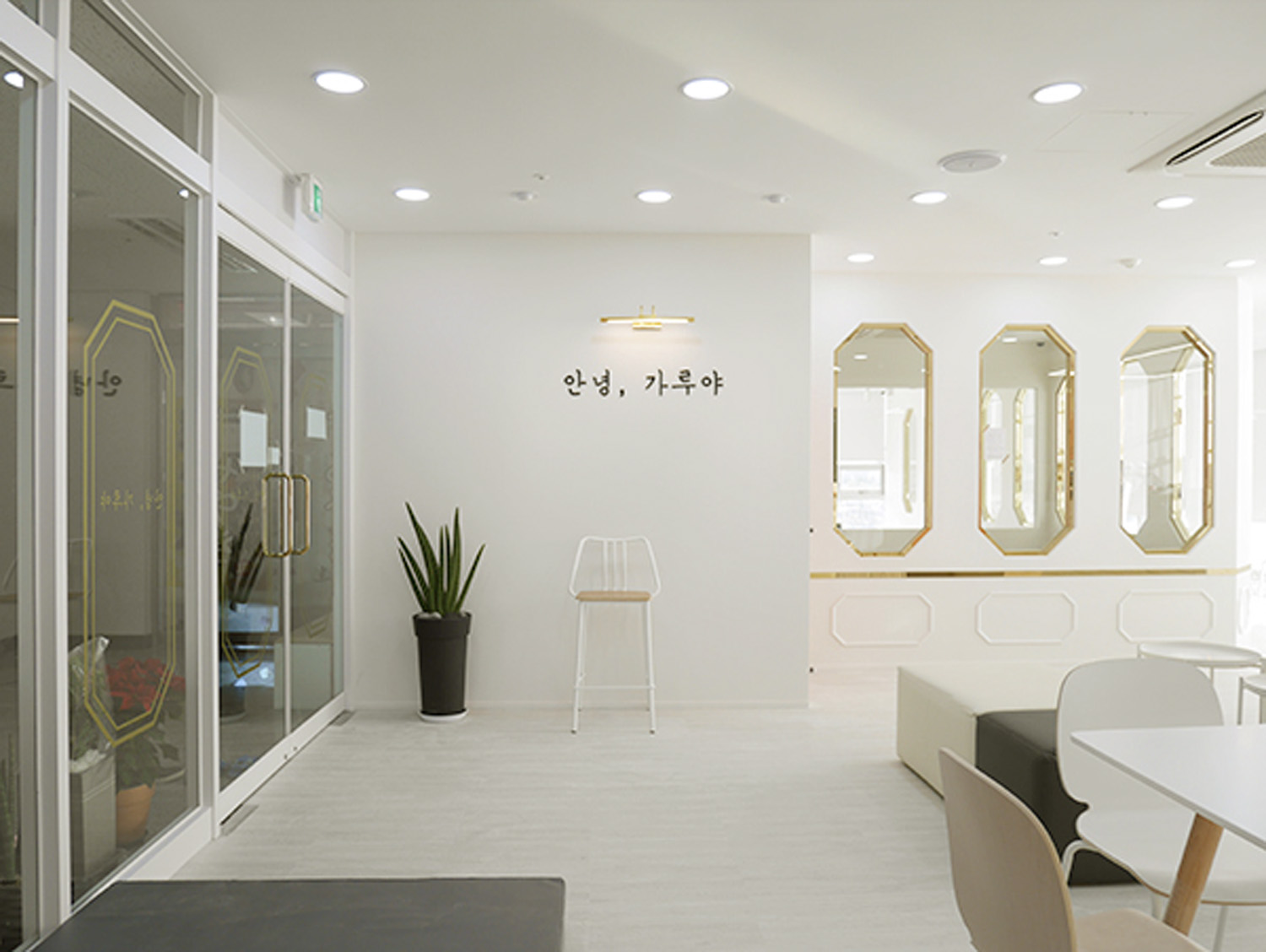 韩式简约风 点彩咖啡馆设计-5