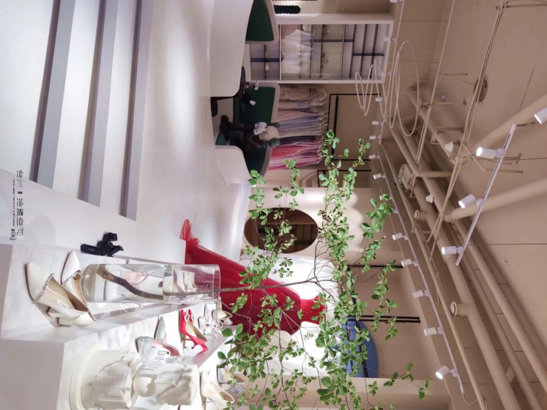 轻奢宫主婚纱店，展现独特审美体验-36