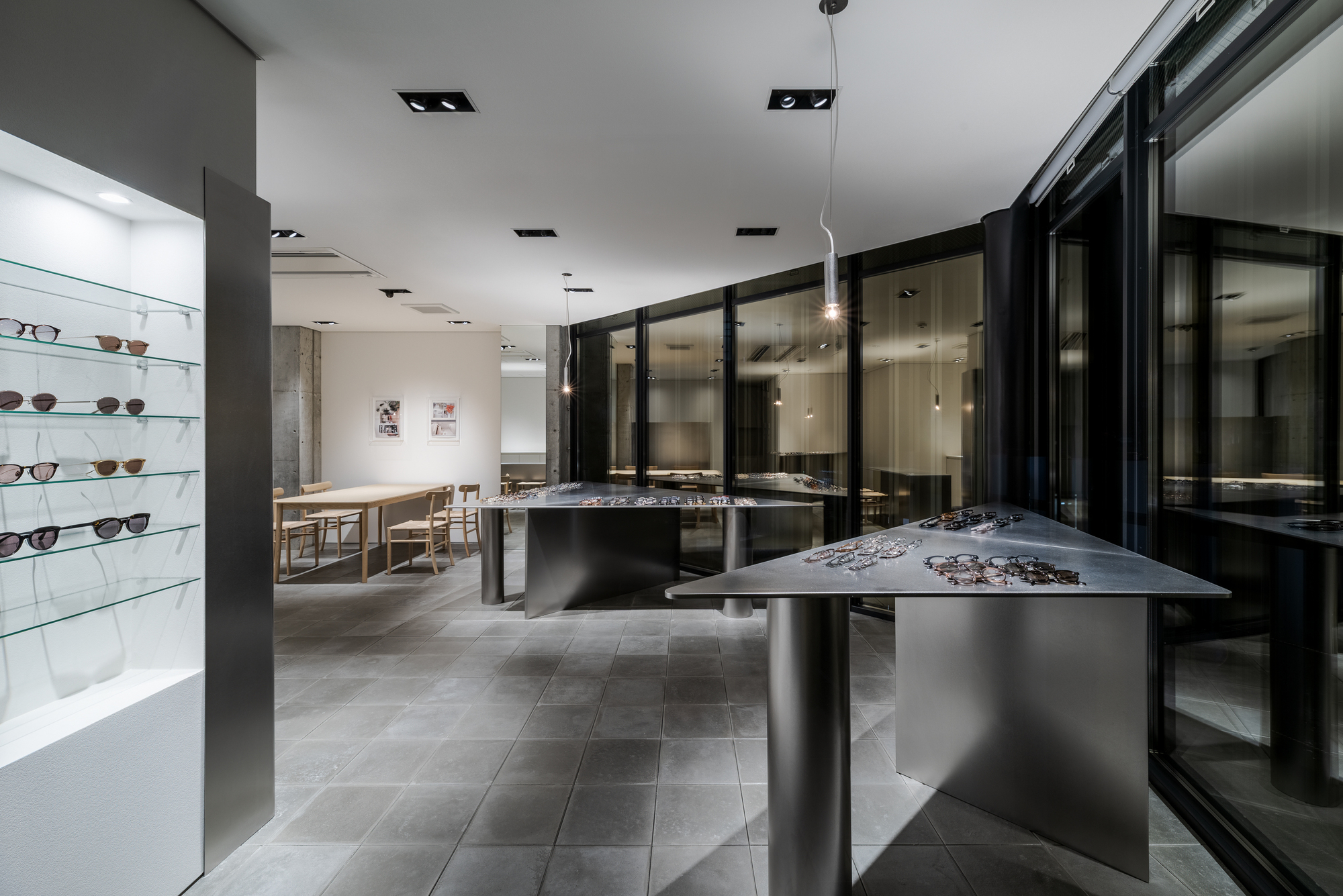 芦屋眼镜店（注：ASHIYA常见为日本地名芦屋，这里按一般情况推测为芦屋的眼镜店，若有特殊背景信息，可根据实际情况调整） 丨日本兵库丨RID Co.,Ltd.-26