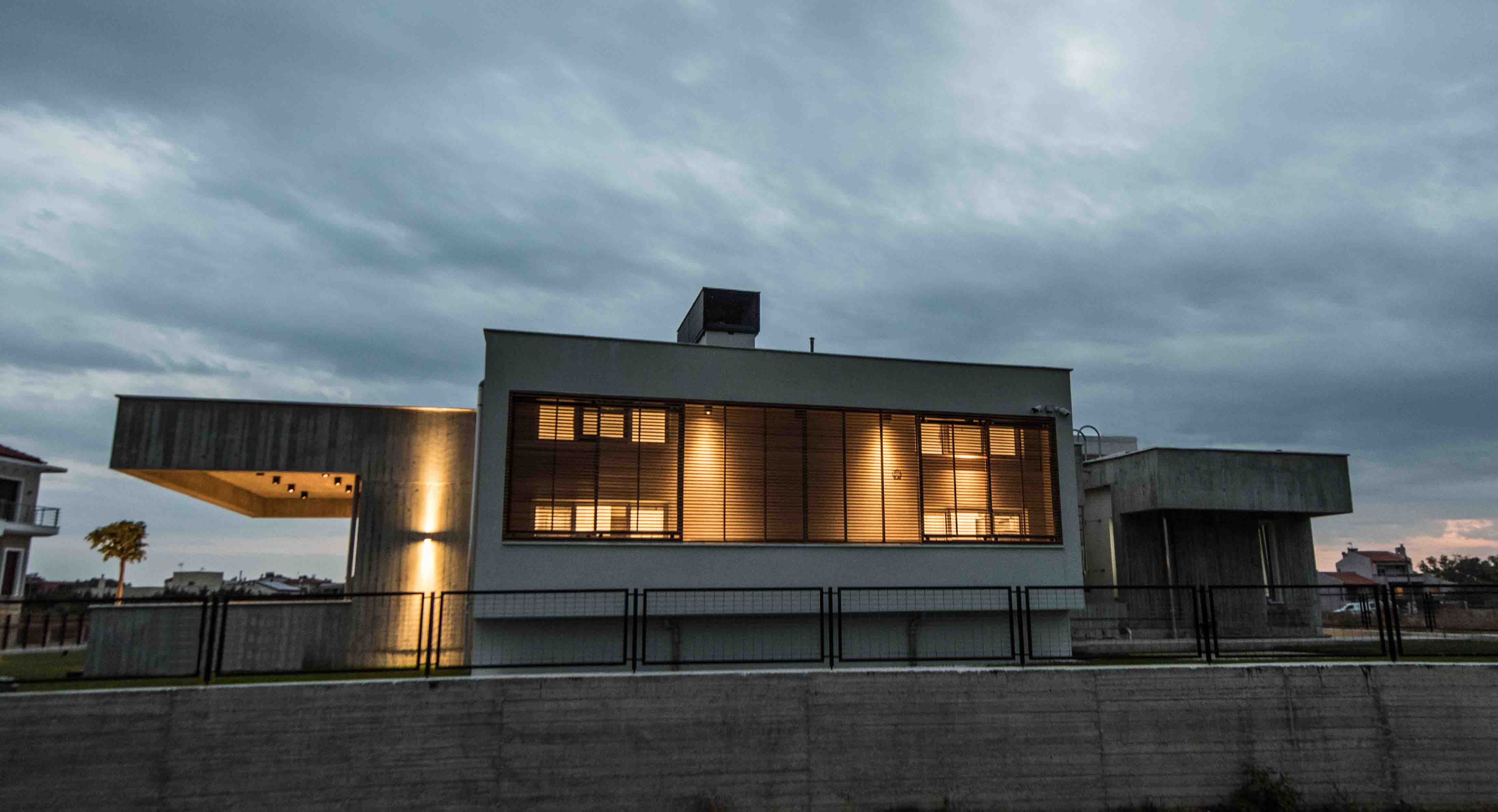 希腊科莫蒂尼生物气候设计私人住宅-5