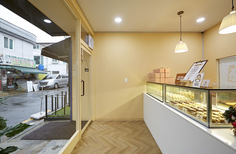 温馨舒适！贝克顿 10 平米甜点专卖店，感受家的氛围-7