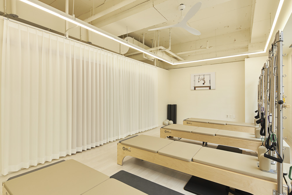 白色与木质，打造高级设计感的 26 平米小空间-8