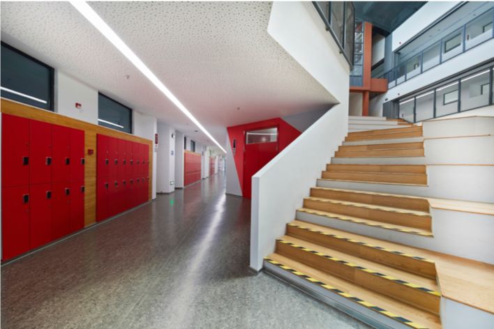 北京外国语大学附属如皋龙游湖学校的现代江南校园空间-23